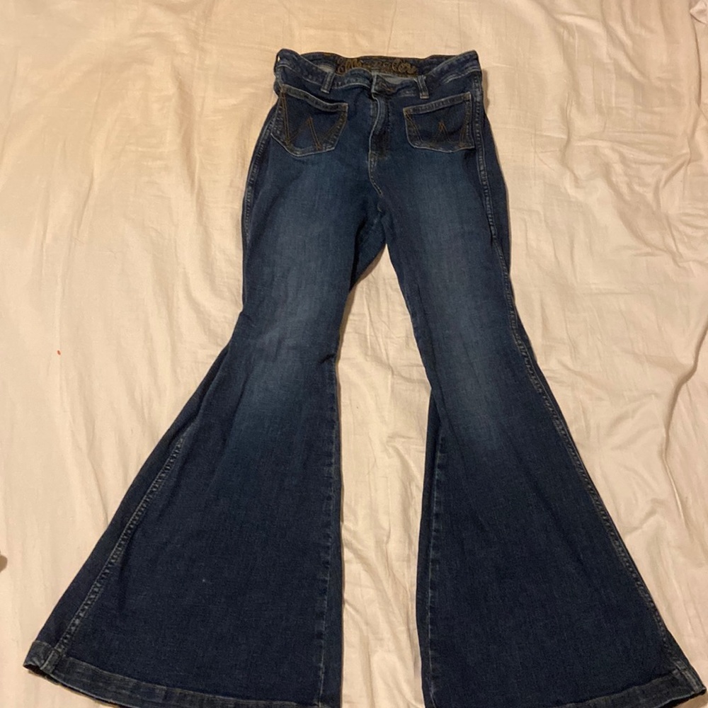 Wrangler high rise flare jeans 29x34